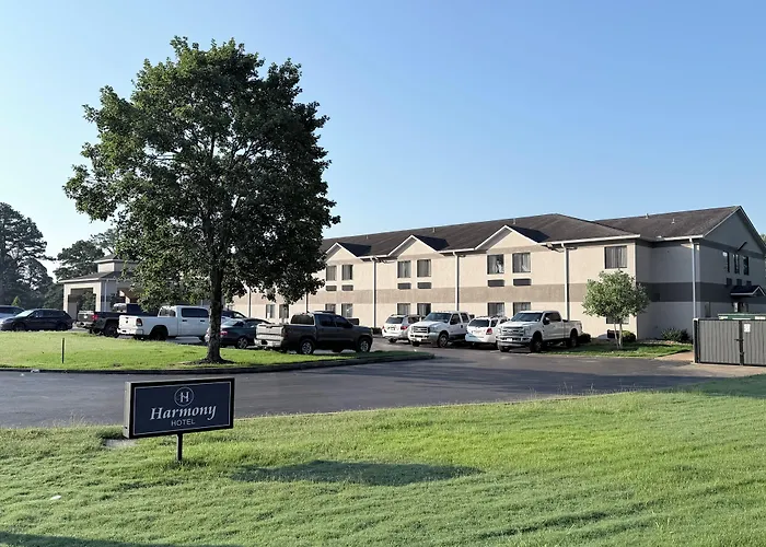Harmony Hotel, Hernando